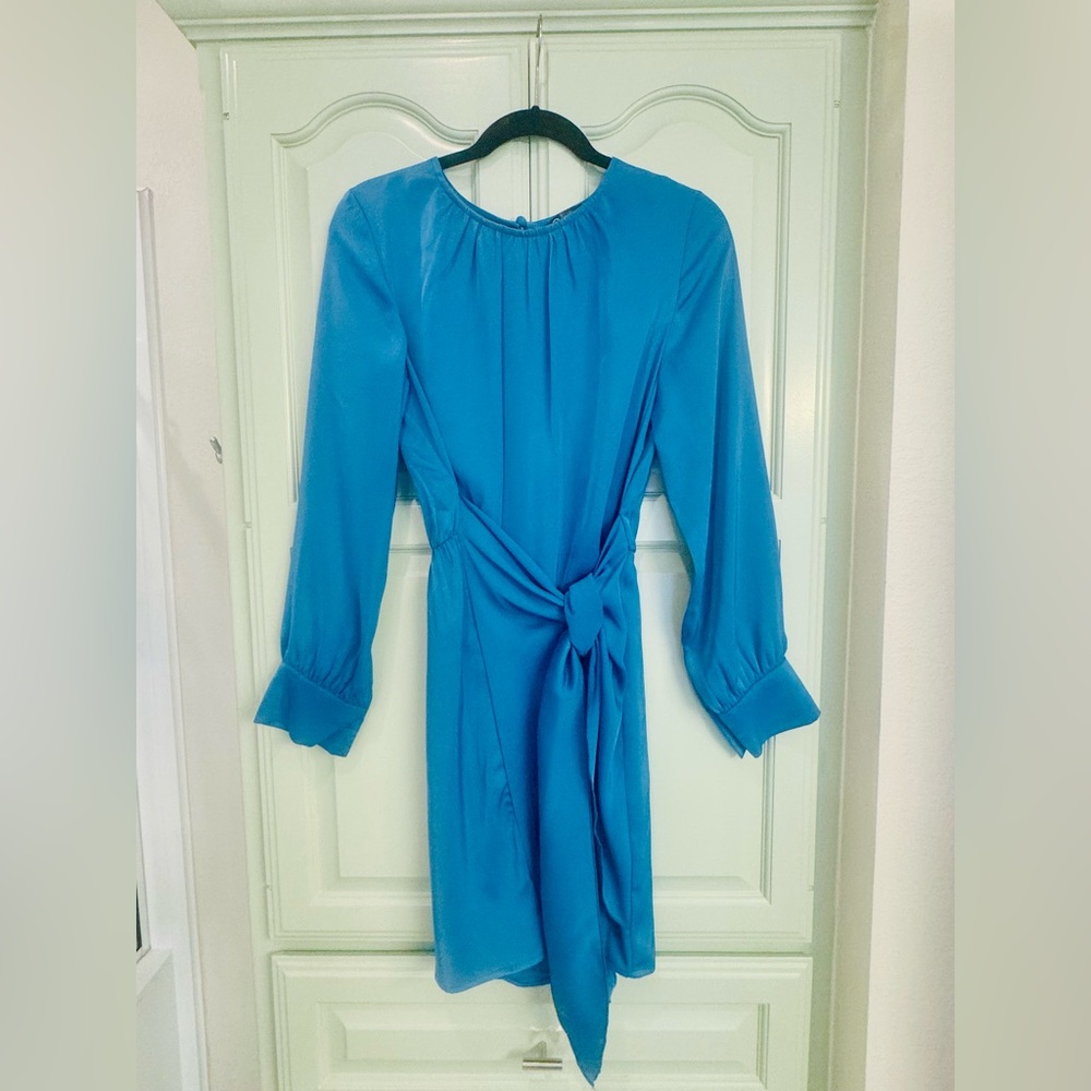 Elegant Blue Tie Front Women's Dress